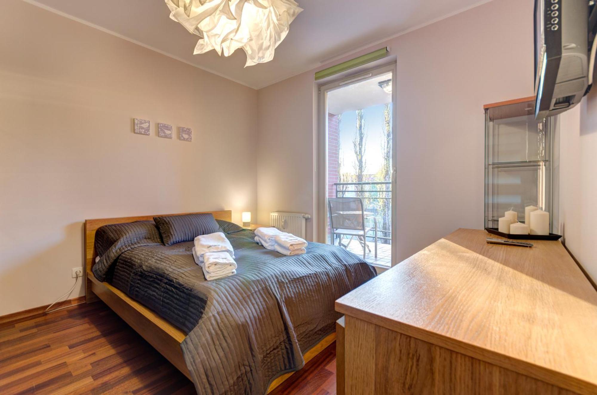 Dom & House - Apartamenty Kamienice Nad Motlawa Gdansk Ruang foto