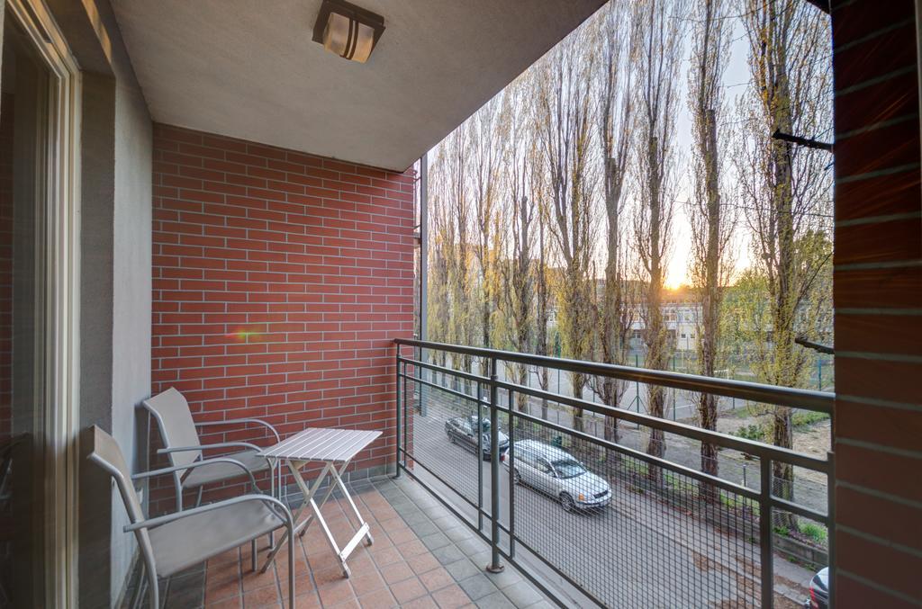 Dom & House - Apartamenty Kamienice Nad Motlawa Gdansk Ruang foto